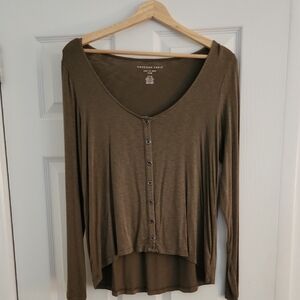 American Eagle Outfitters Olive-Style Scoop Neck Button-Front Long Sleeve Top